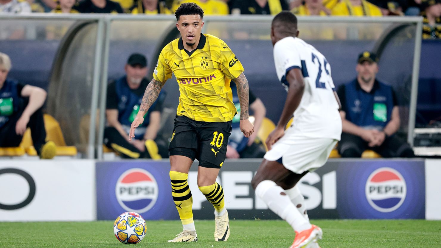 Jadon Sancho trình diễn đẳng cấp, chói sáng tại Borussia Dortmund