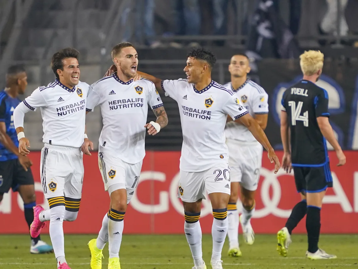 Nhận định St.Louis vs LA Galaxy 1h45 ngày 2/9 giải Nhà nghề Mỹ 2024